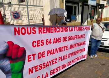 Madagascar : l’indépendance sous tutelle de la France, ou l’ombre persistante de Marianne.