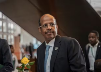 Vous nous avez exclus. Nous prenons acte. Maintenant, laissez-nous gérer nos propres affaires.