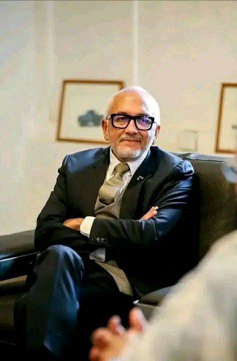 Selon des informations concordantes issues de sources fiables, Naina Andriantsitohaina, ancien ministre et ancien maire d’Antananarivo, a été aperçu à Paris cette semaine. Une information qui interroge, alors que l’intéressé fait l’objet, depuis novembre 2025, d’une interdiction de sortie du territoire (IST)