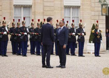 Elysée : la France des trans et transfuges !