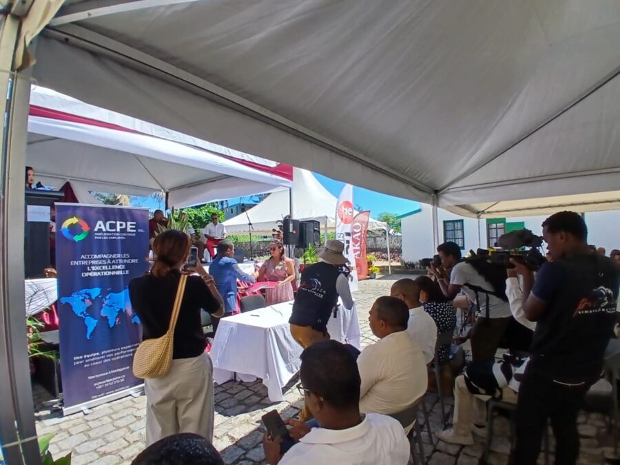 Soutenu par des partenaires engagés tels que BRED Madagascar, IFRA, Le Complexe et Jacarandas Group, le Hub AKAO souhaite transformer durablement l’économie du territoire en favorisant des projets à fort impact social et économique