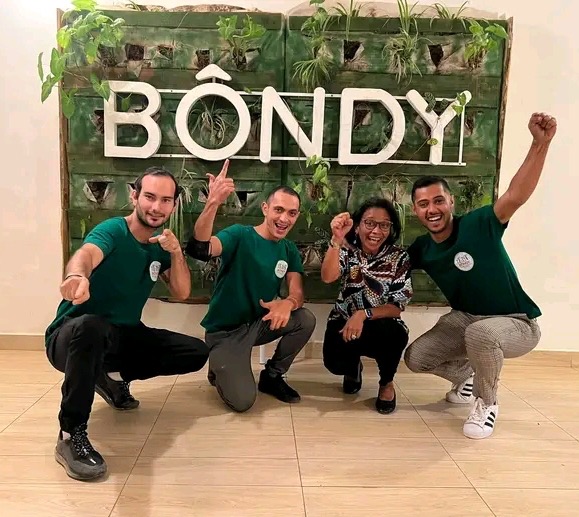 La directrice de cabinet de Max Fontaine est Carole Rakotondrainibe