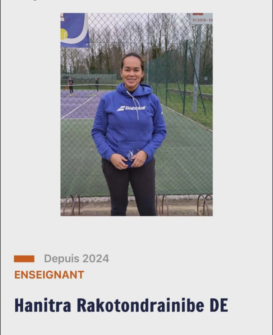 Tennis Club Champs-sur-Marne, ouvrez les yeux ! Vous avez recruté une personne activement recherchée par la justice. Votre ignorance ne vous protège pas. Vous êtes aujourd'hui complices involontaires d'une cavale.