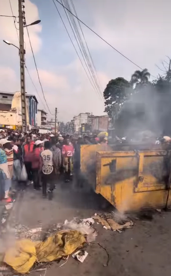 L'assainissement de Madagascar ne sera jamais une réalité tant que le pouvoir aura peur de la rue. Sans discipline de fer, sans une lutte acharnée contre la corruption des agents de terrain, Antananarivo restera cette foire à ciel ouvert où le « sauvage » gagne toujours, et où le citoyen honnête est le seul à payer le prix fort
