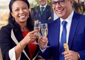 Hier, ils célébraient l'injustice avec du champagne. Aujourd'hui, ils boivent la coupe de la vérité jusqu'à la lie